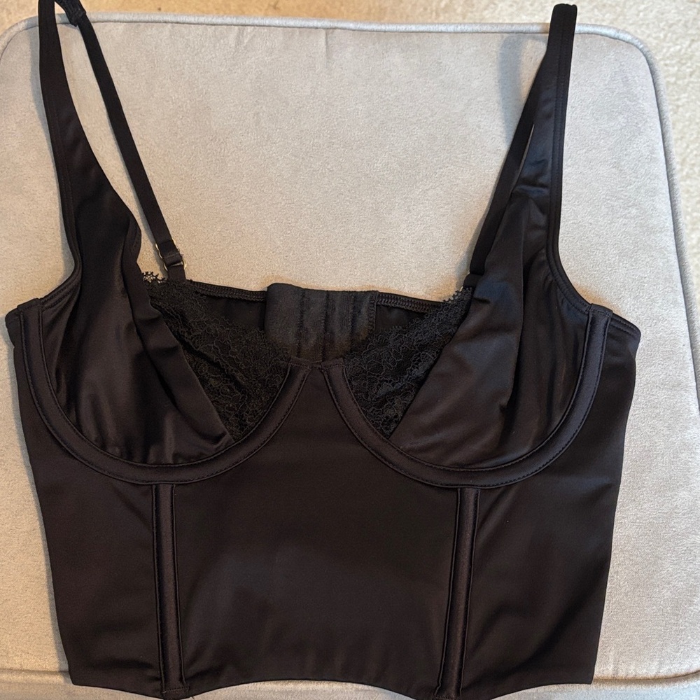 Abercrombie & Fitch Black Lace-Trim Longline Bralette